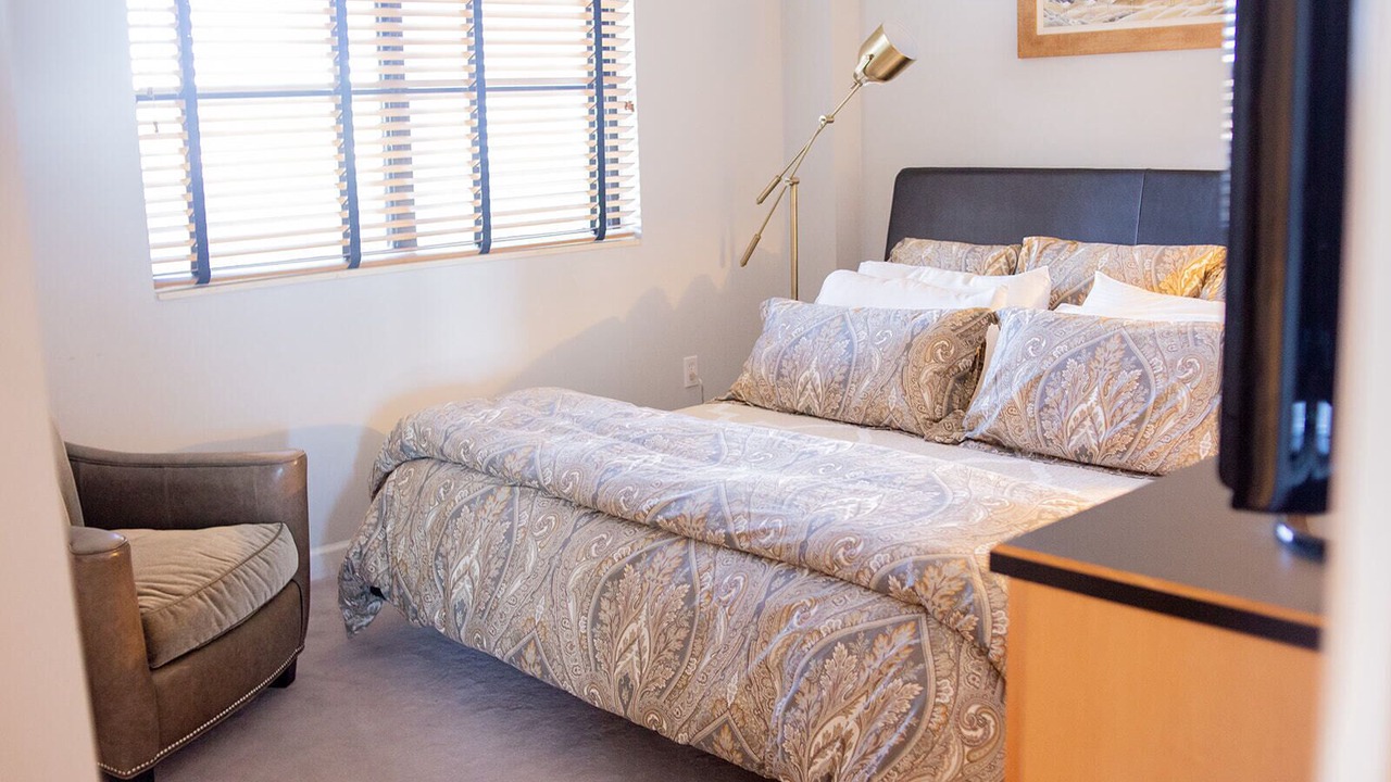 Photo of Bedroom in Arcadian Shores