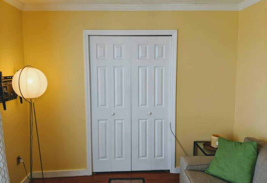 Photo of Livingroom in East Somerville