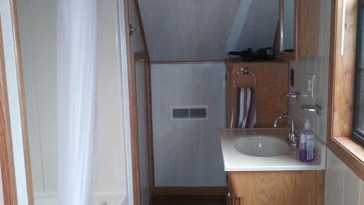 Photo of Bathroom in Drennen