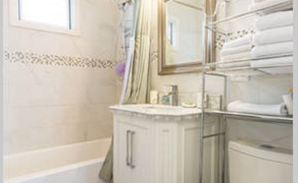 Photo of Bathroom in East Somerville