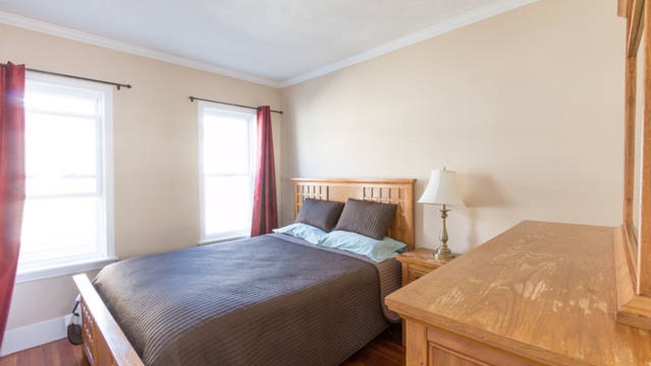 Photo of Bedroom in East Somerville