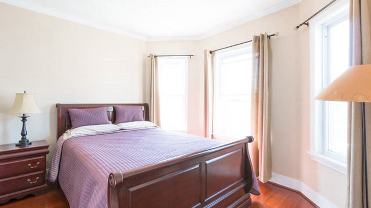 Photo of Bedroom in East Somerville