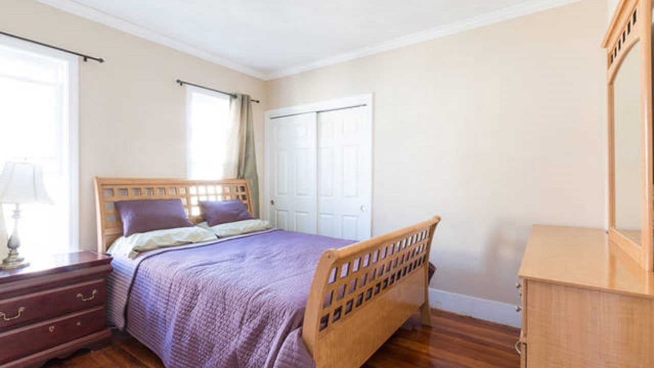 Photo of Bedroom in East Somerville