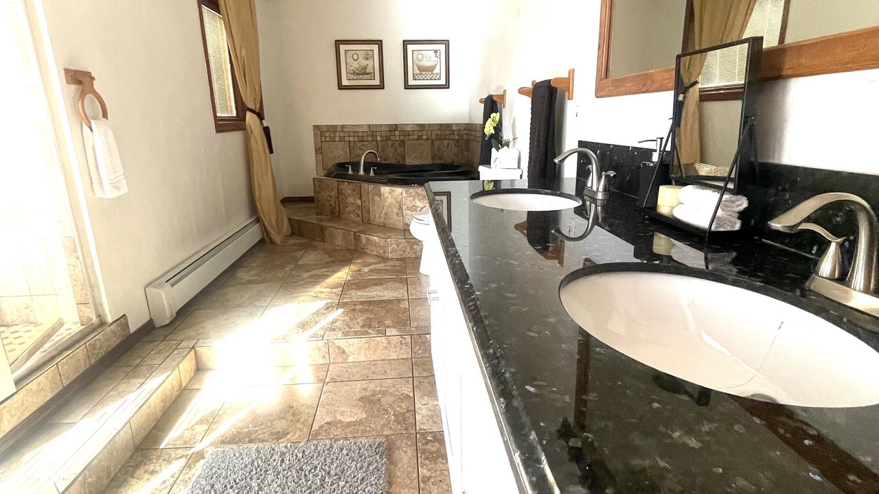 Photo of Bathroom in City Park West