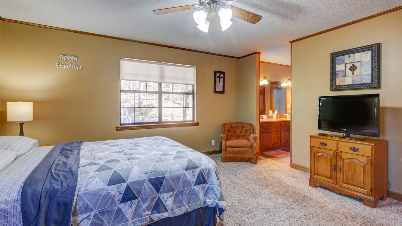 Photo of Bedroom in Lupton City