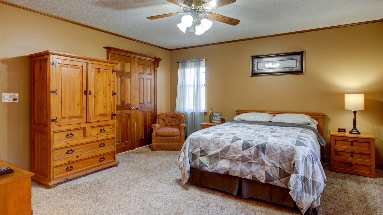 Photo of Bedroom in Lupton City