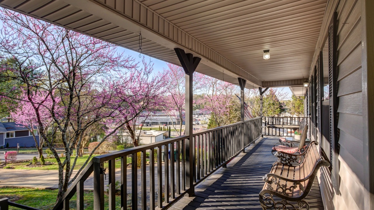 Photo of Patio Balcony in Lupton City