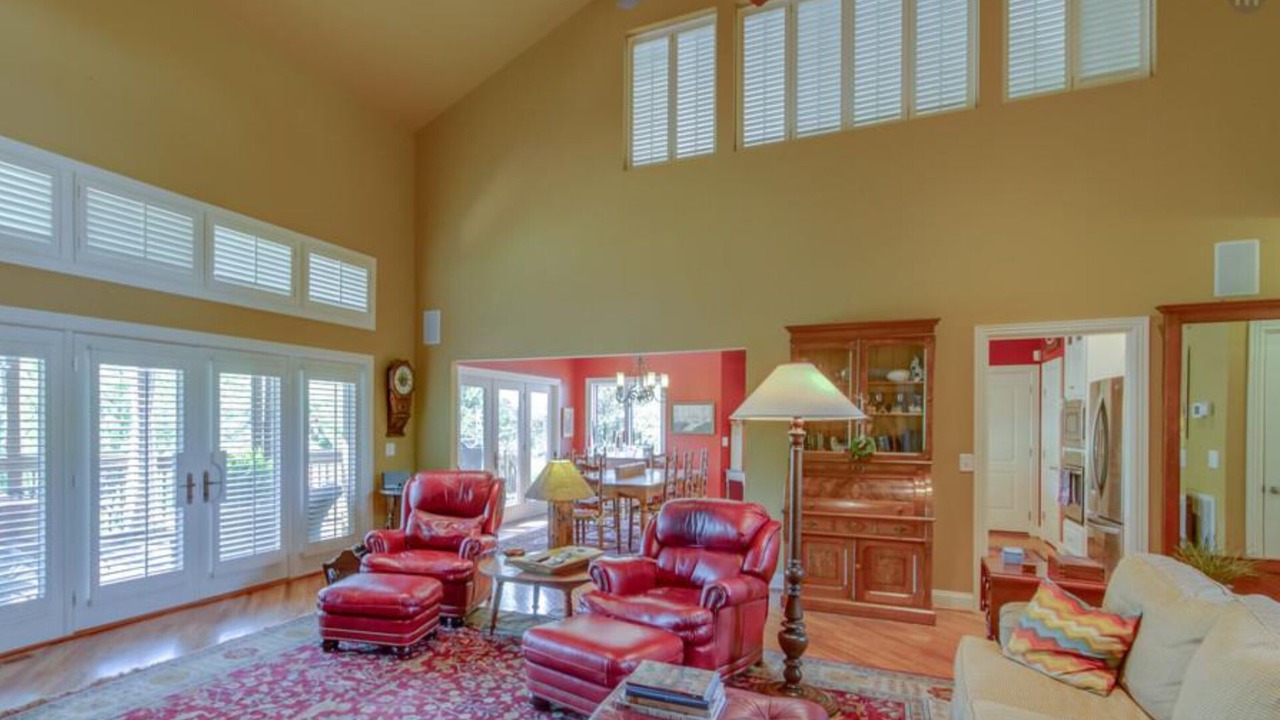 Photo of Livingroom in Opryland