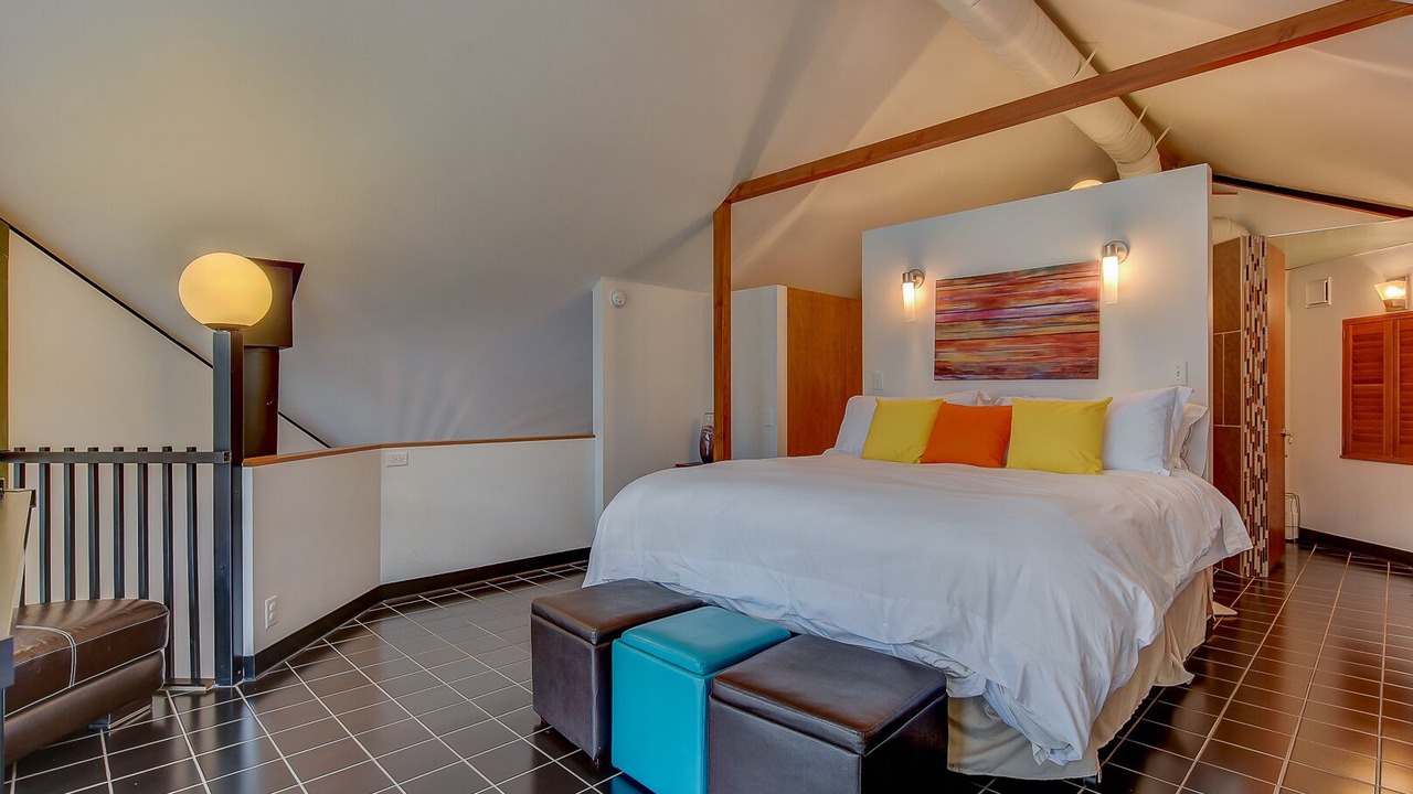 Photo of Bedroom in Manitou Springs Historic District