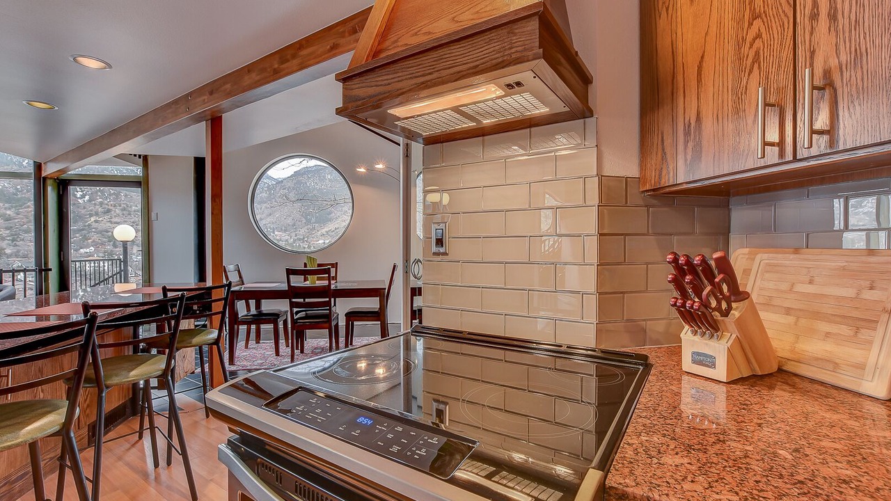 Photo of Kitchen in Manitou Springs Historic District
