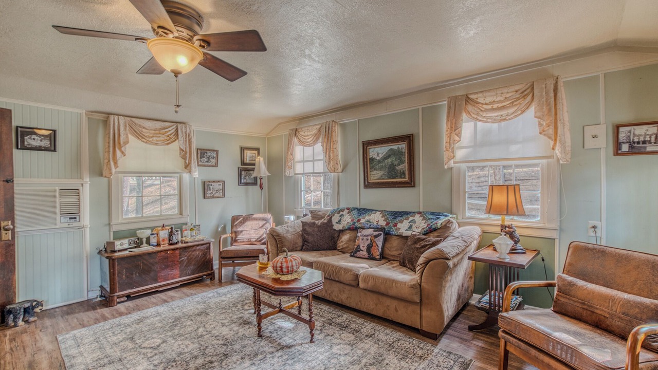Photo of Bedroom in Ruidoso