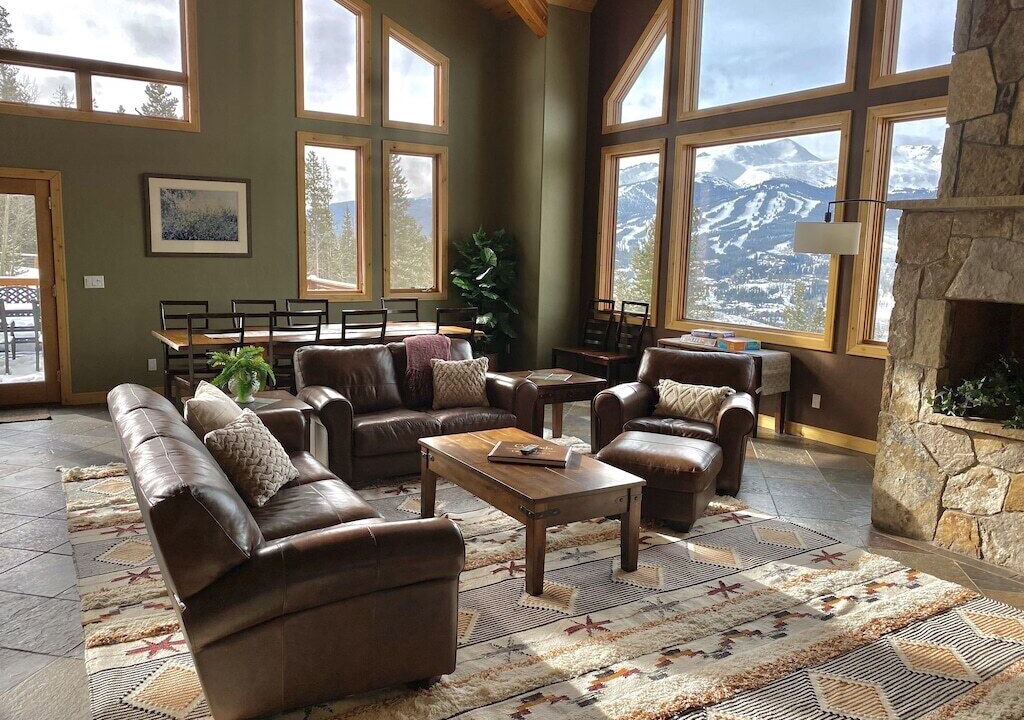 Photo of Livingroom in Forest Hills