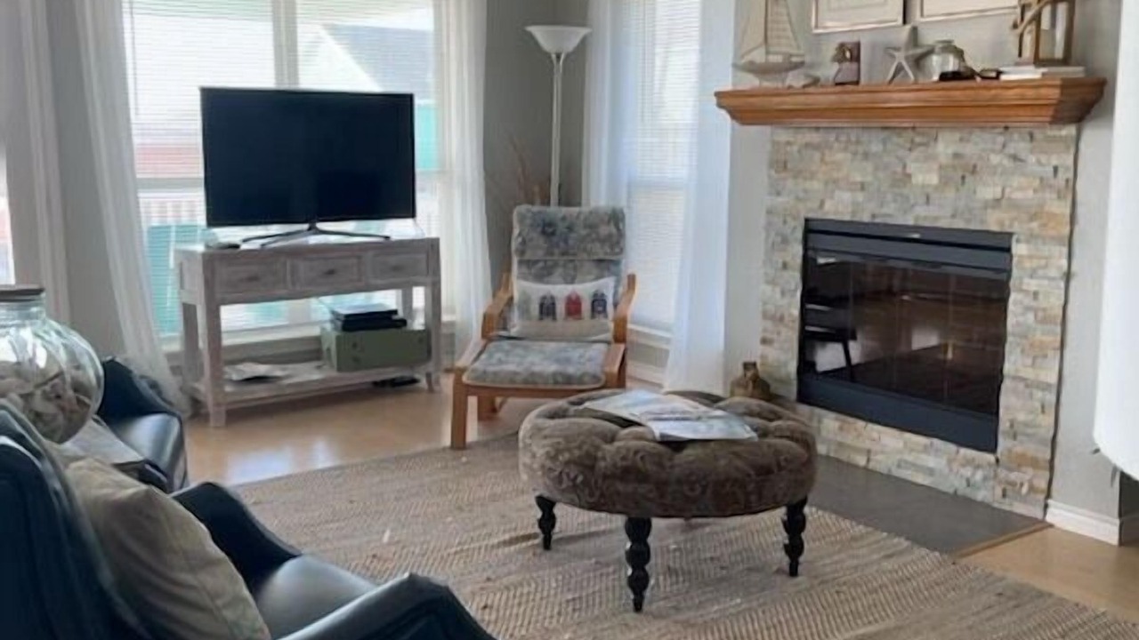 Photo of Livingroom in Bermuda Beach