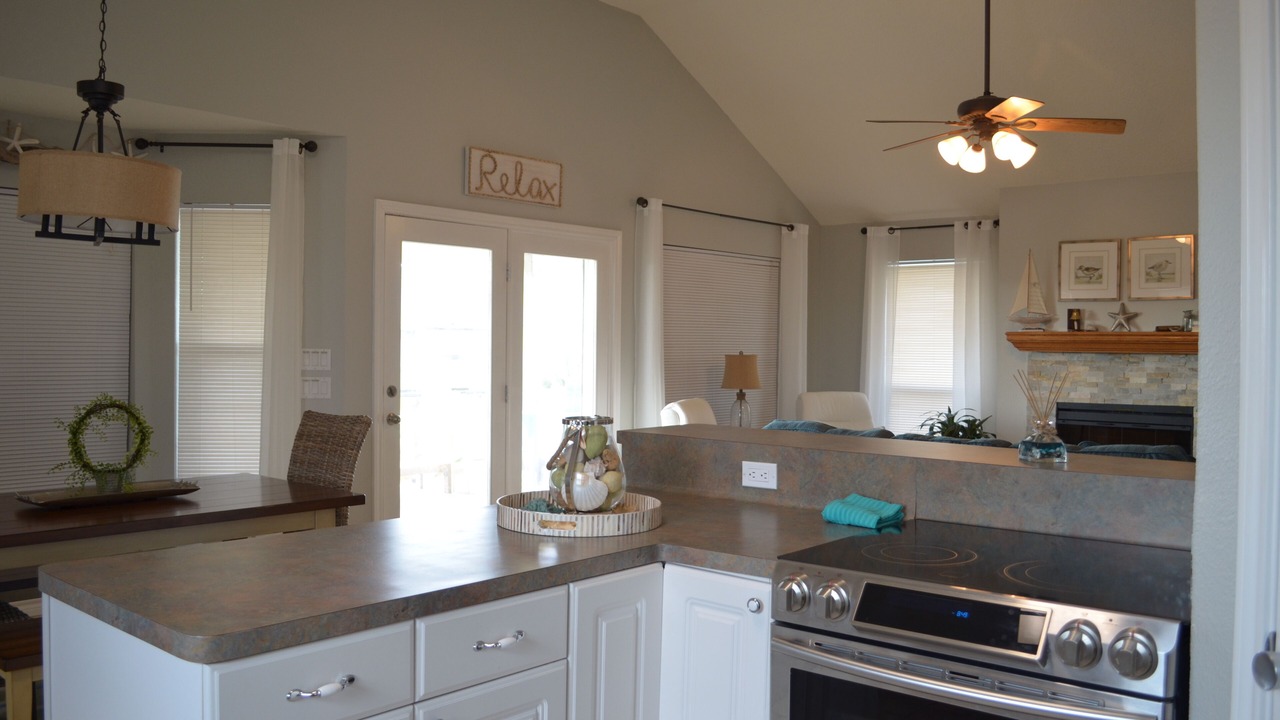 Photo of Kitchen in Bermuda Beach