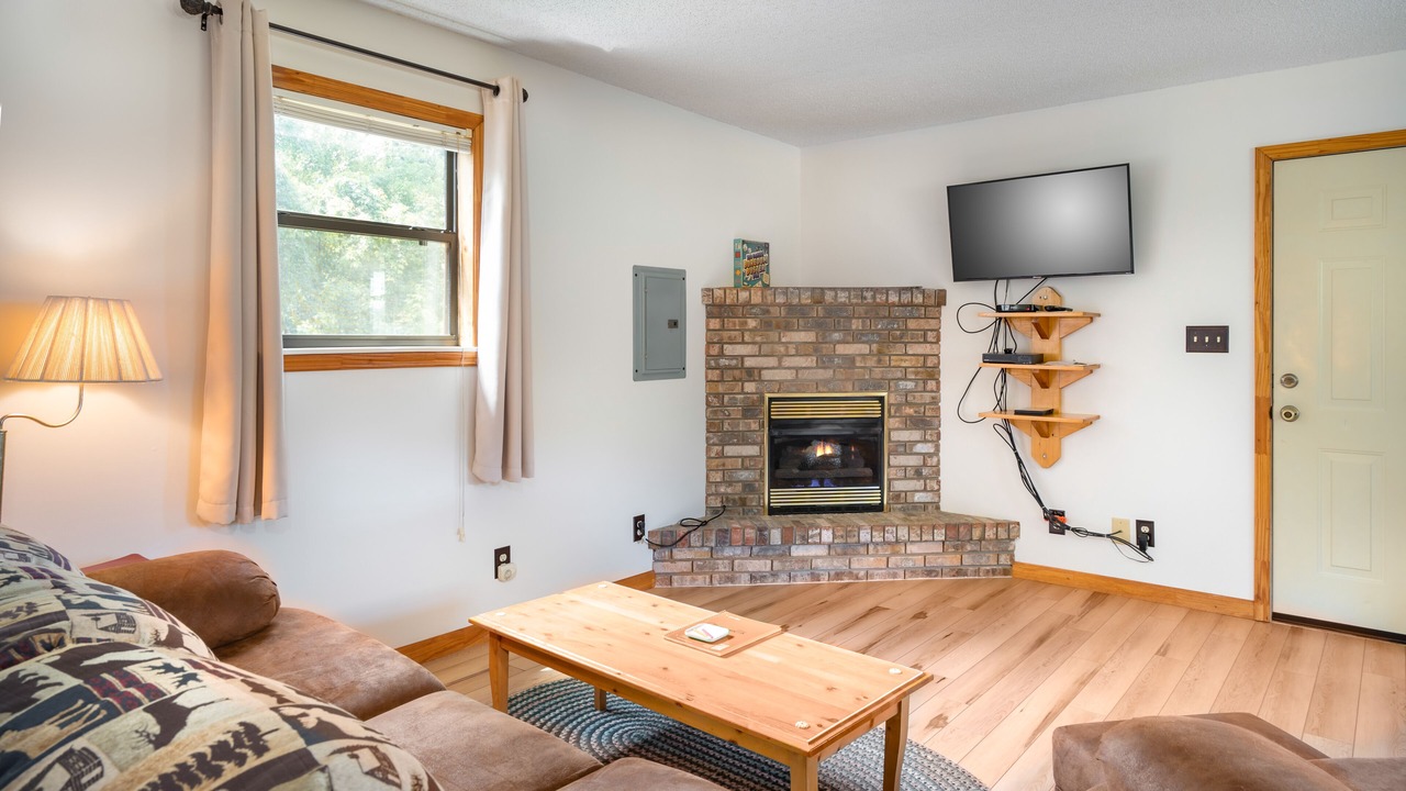 Photo of Livingroom in Cosby
