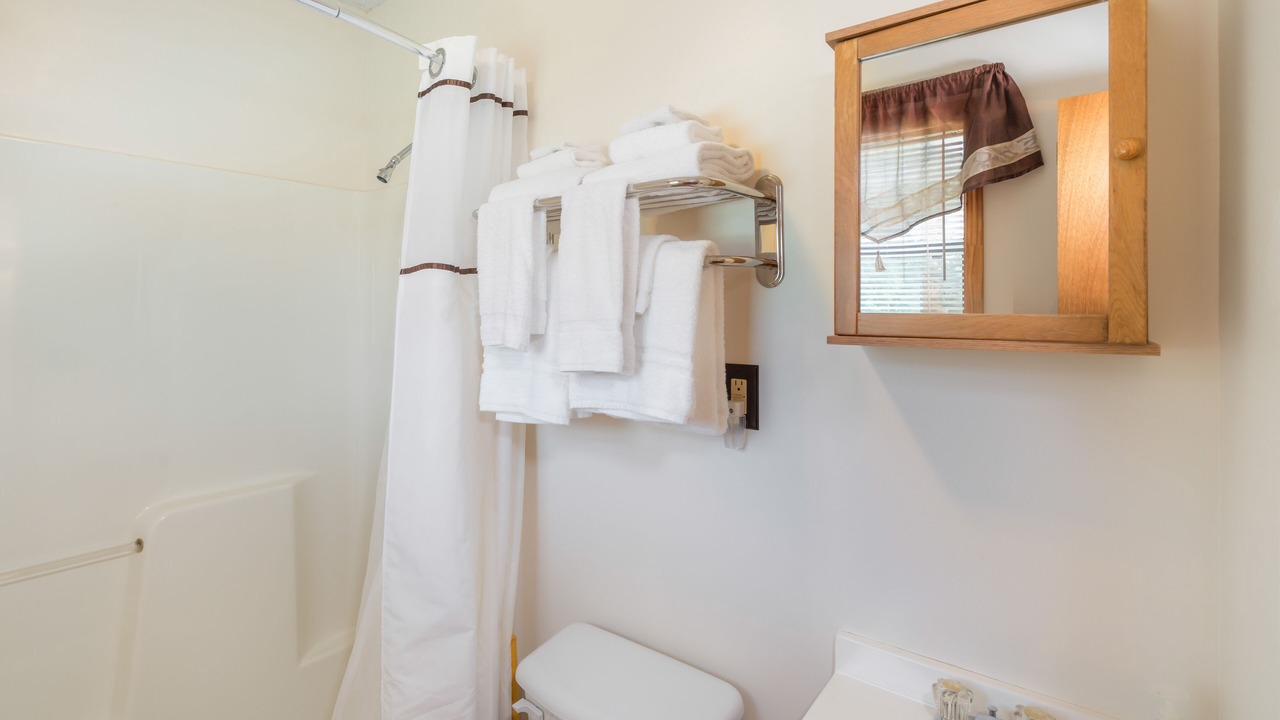Photo of Bathroom in Cosby