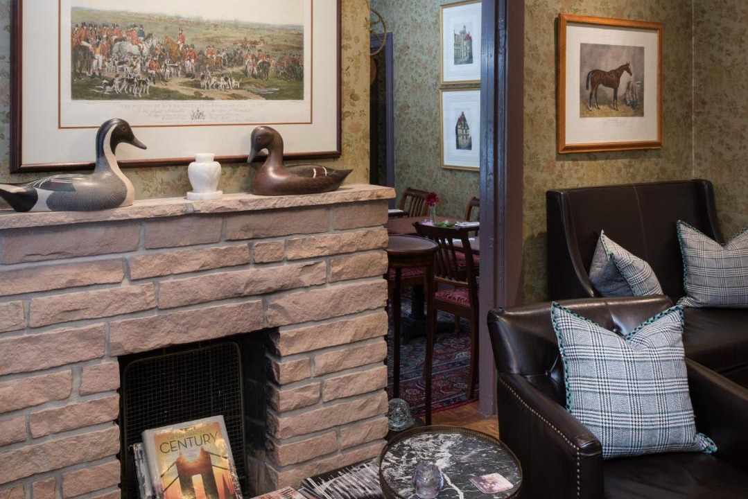 Photo of Livingroom in Lower Pacific Heights