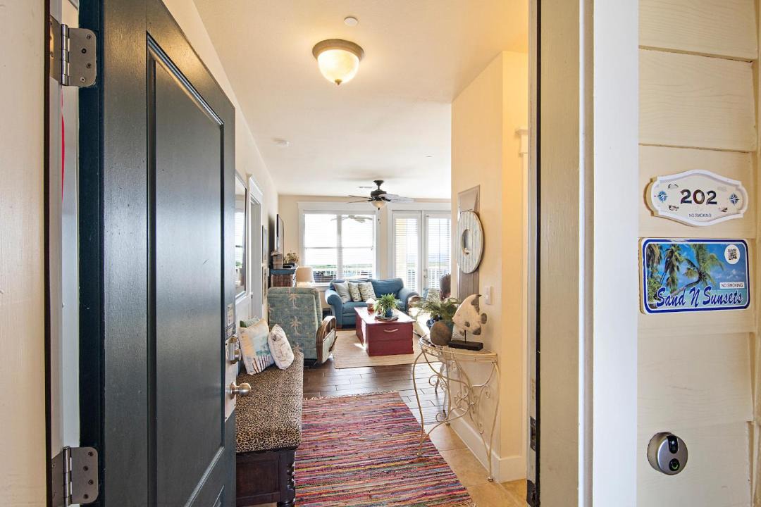 Photo of Livingroom in Red Fish Cove