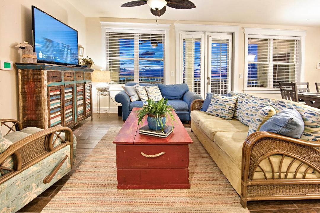 Photo of Livingroom in Red Fish Cove