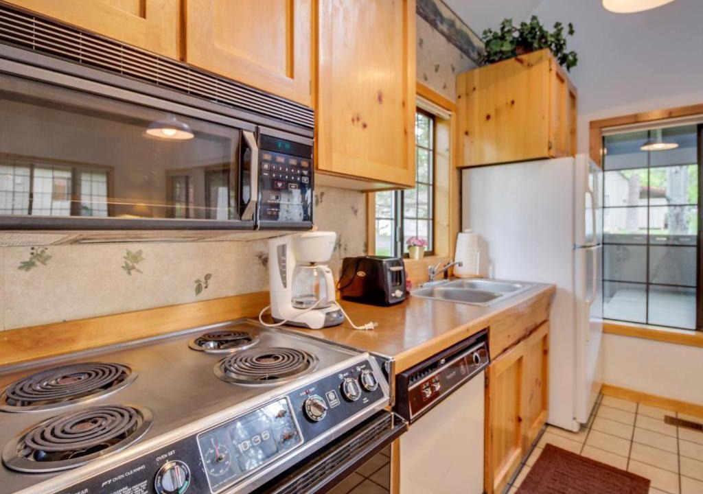 Photo of Kitchen in Sunriver