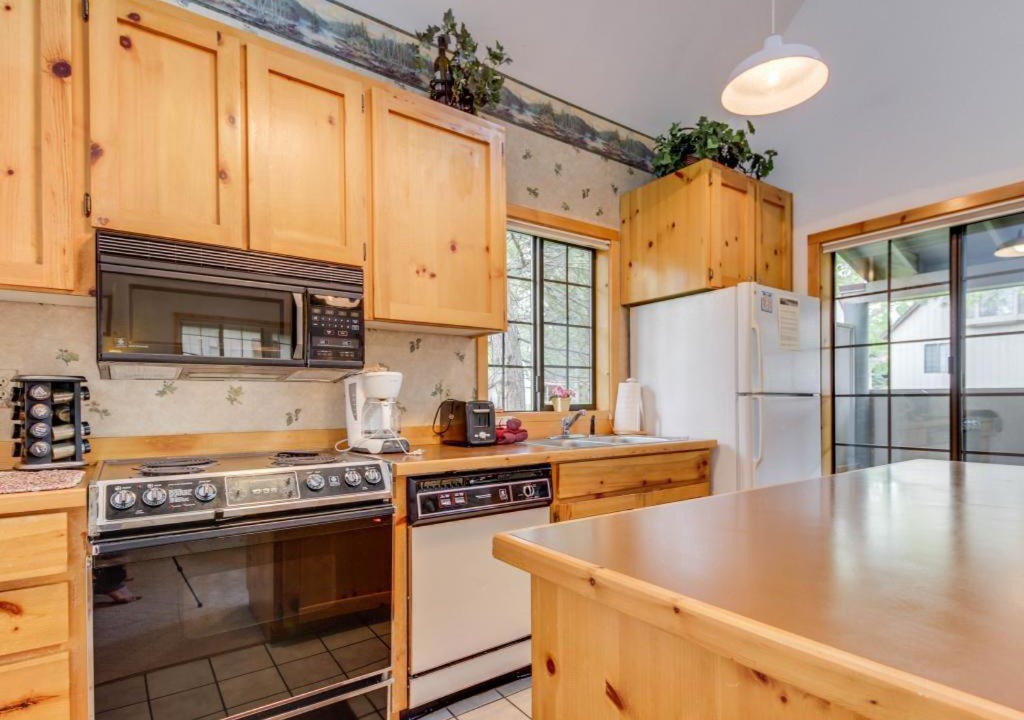Photo of Kitchen in Sunriver