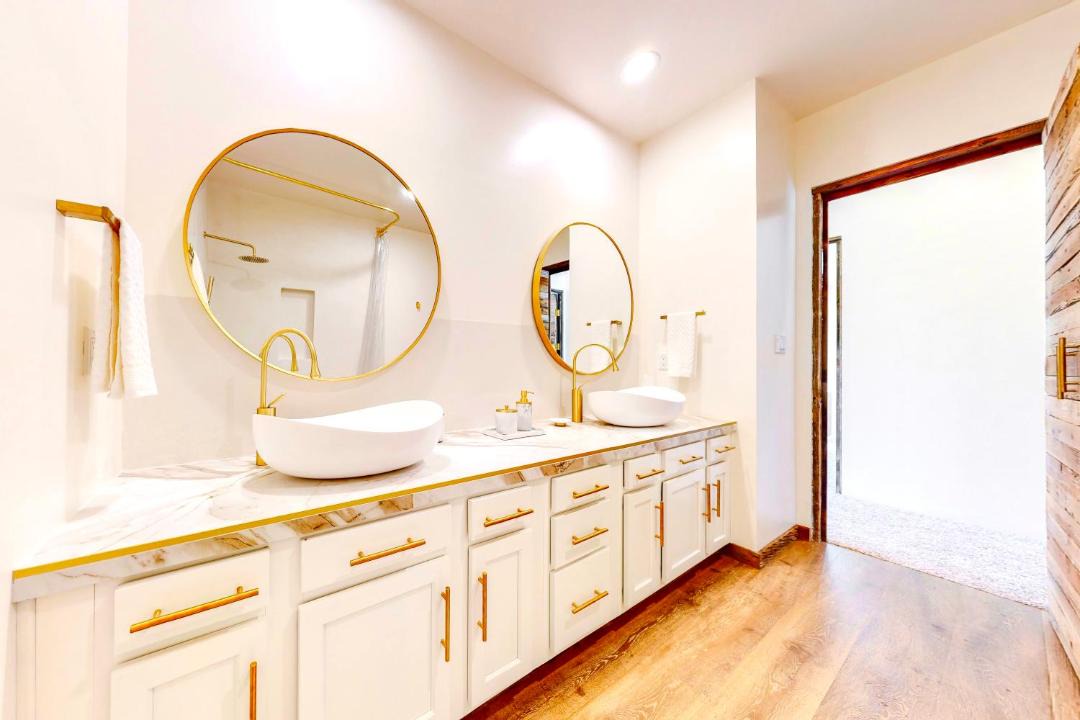 Photo of Bathroom in Placitas
