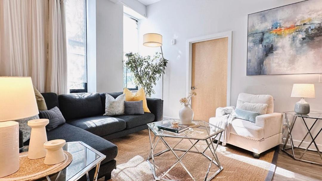 Photo of Livingroom in Downtown