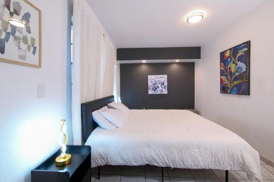 Photo of Bedroom in Midtown