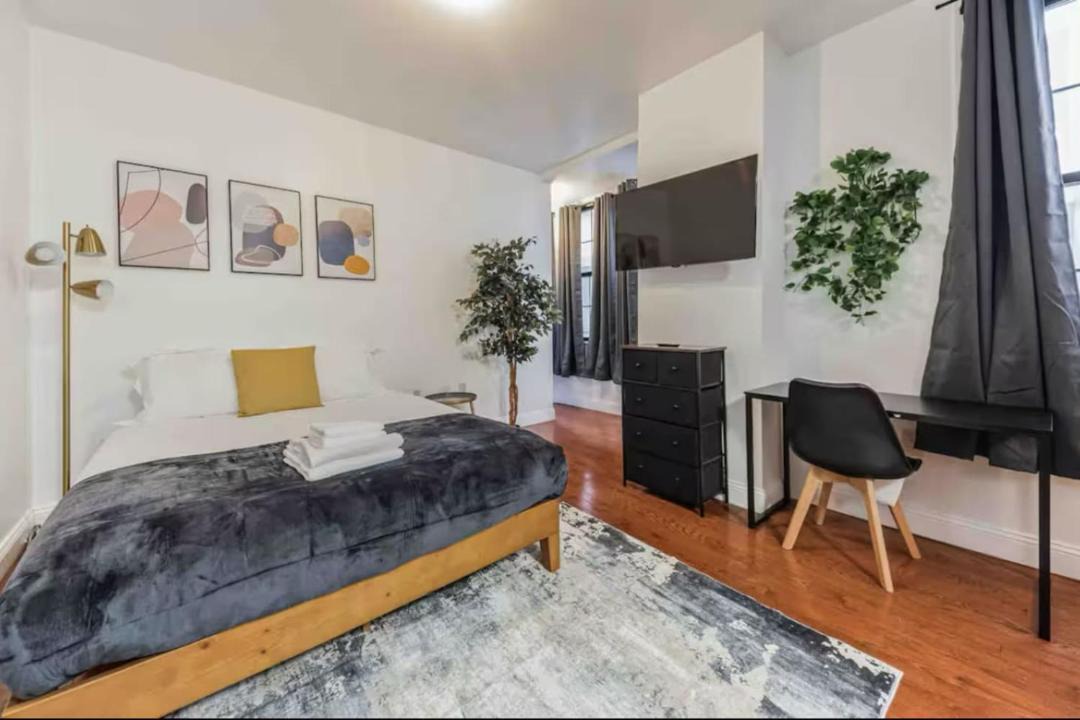 Photo of Bedroom in Center City