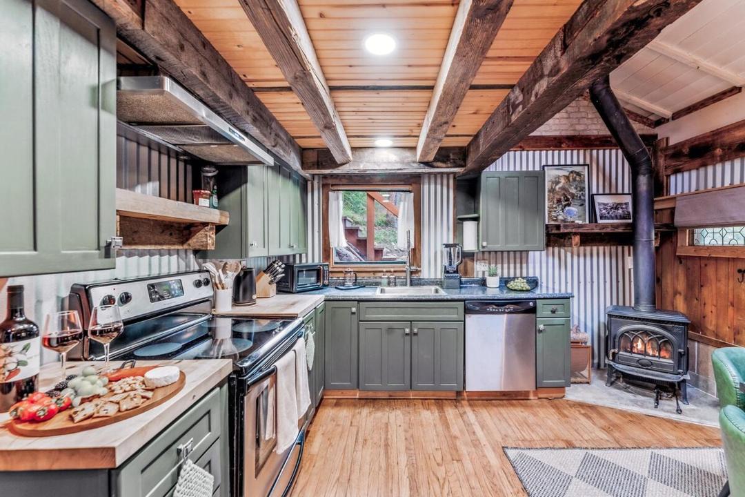 Photo of Kitchen in Jamestown