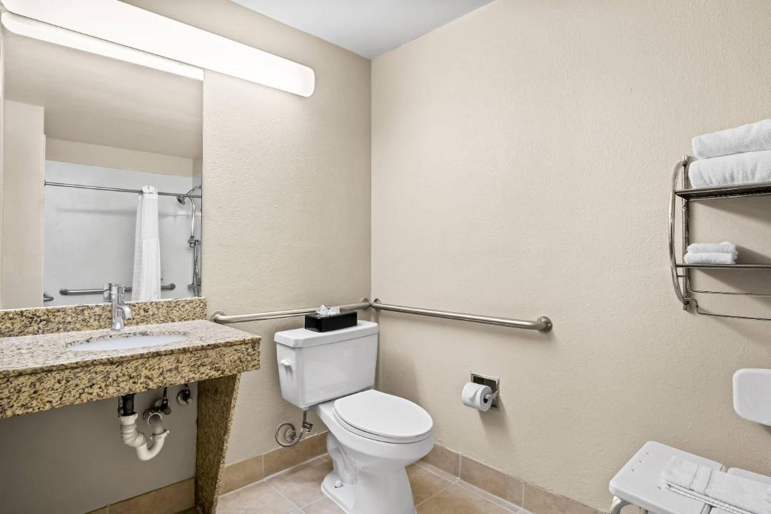 Photo of Bathroom in Las Colinas