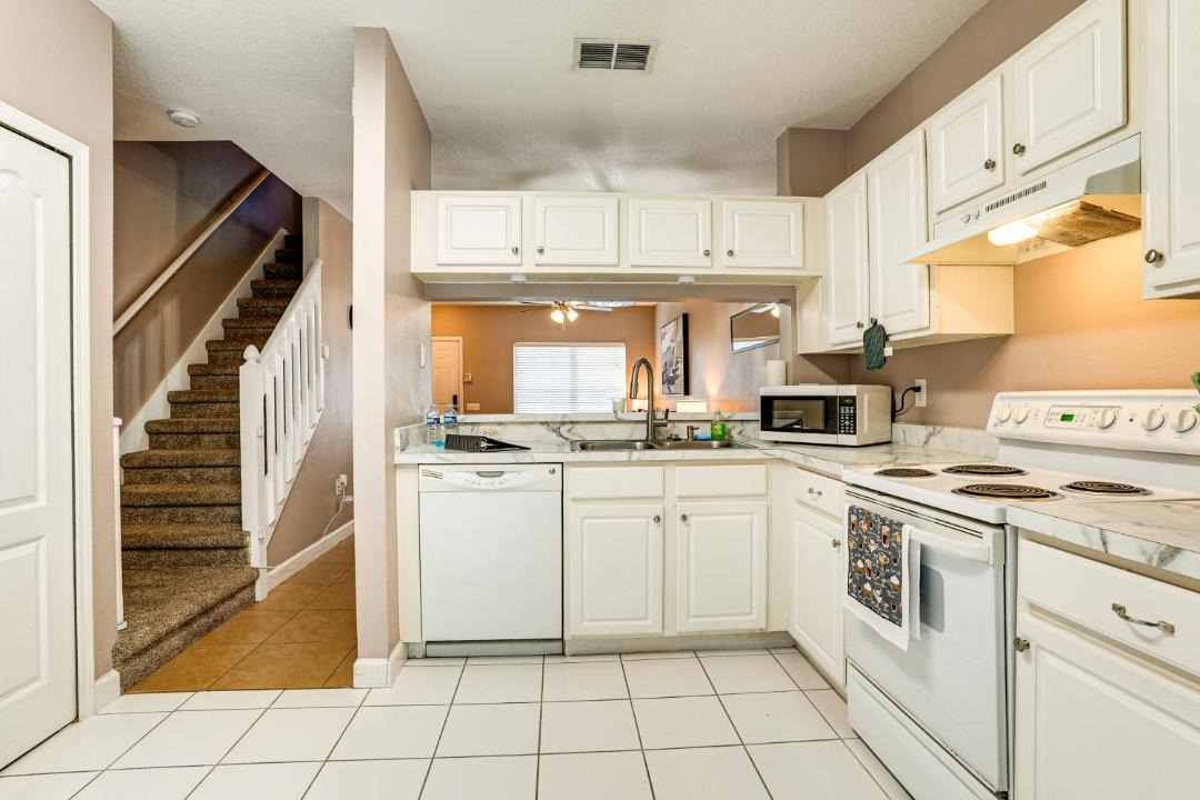 Photo of Kitchen in Meadow Pointe