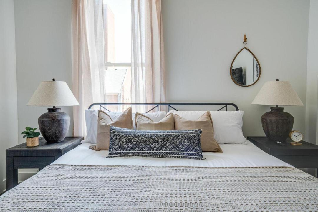 Photo of Bedroom in Midtown