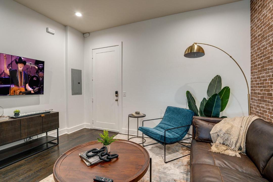 Photo of Livingroom in Midtown
