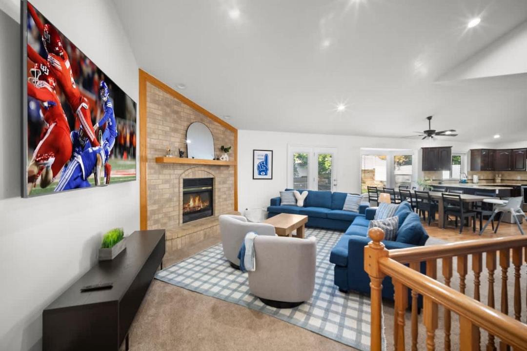 Photo of Livingroom in Lindon