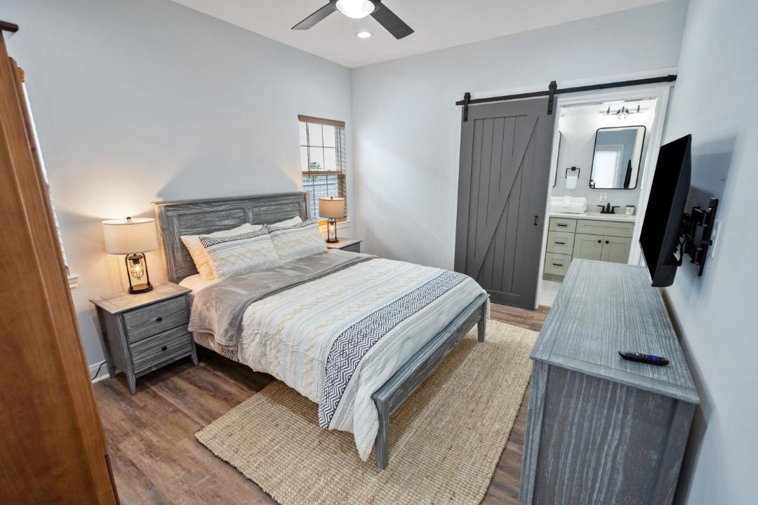 Photo of Bedroom in Dickinson