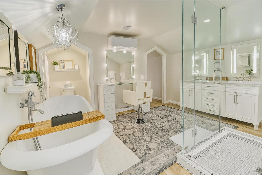 Photo of Bathroom in McQueeney