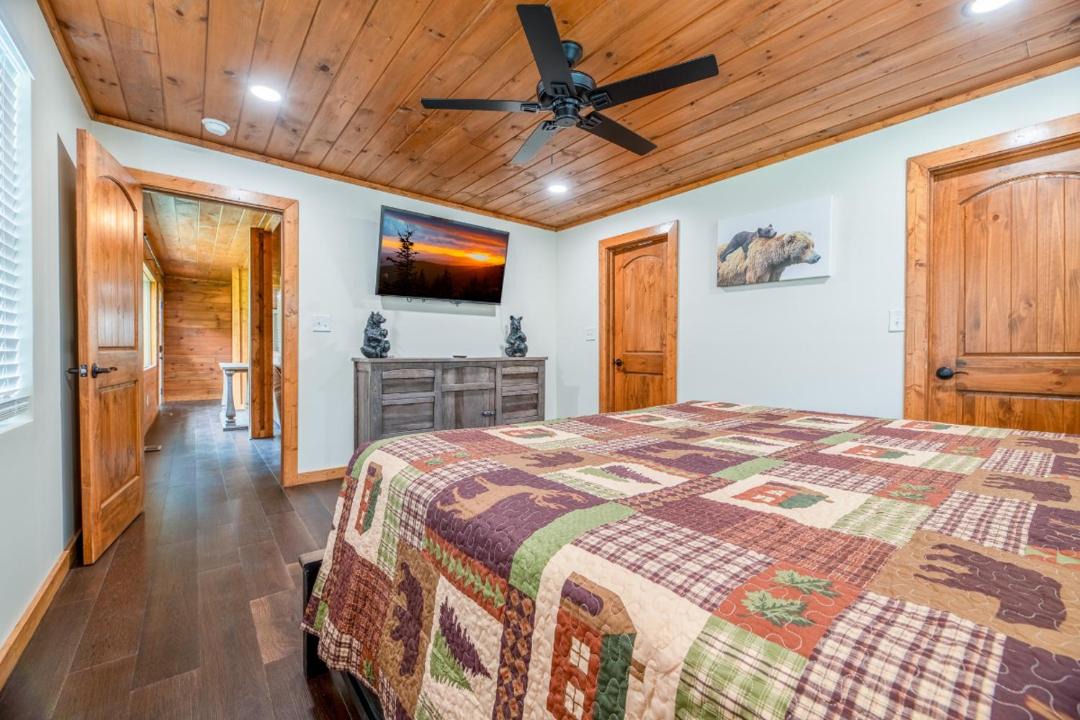 Photo of Bedroom in Pigeon Forge