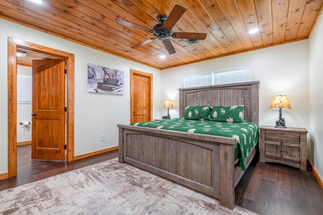Photo of Bedroom in Pigeon Forge