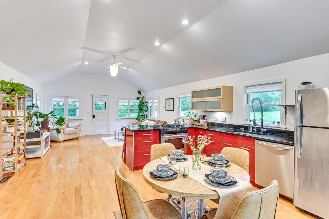 Photo of Kitchen in Cassopolis