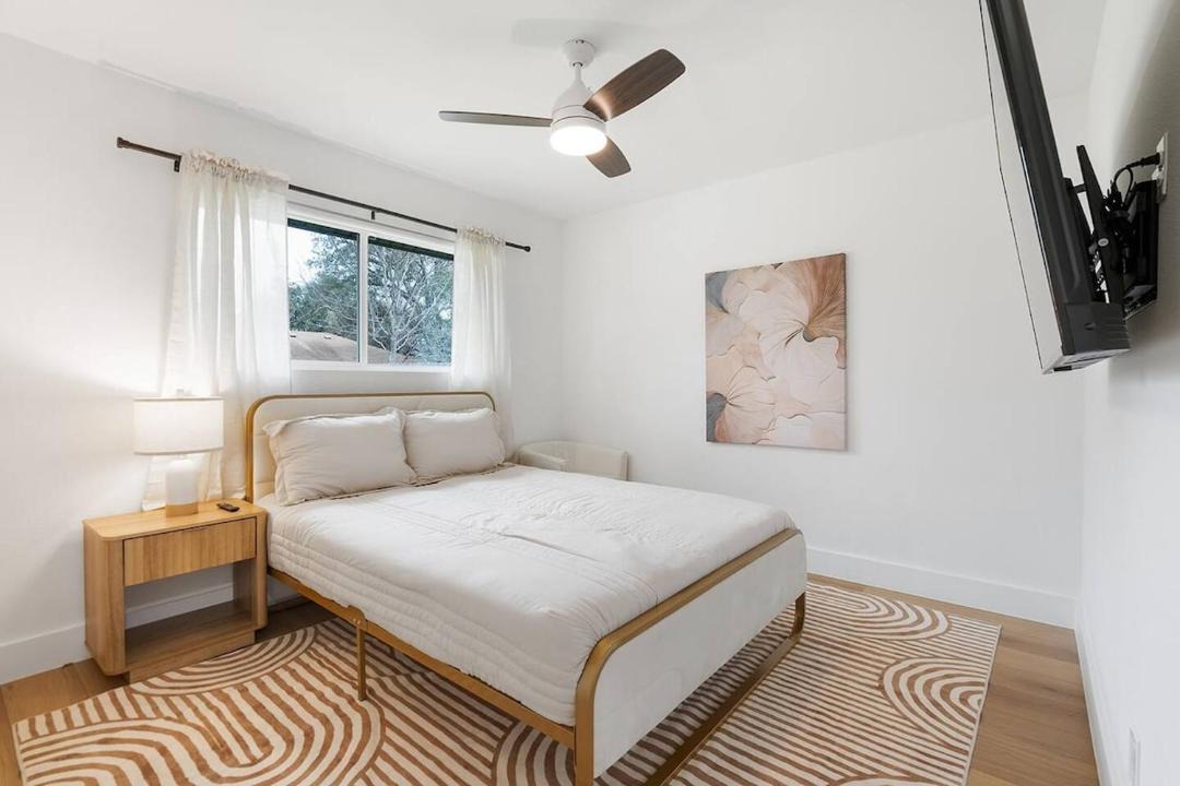 Photo of Bedroom in North Austin Civic Association