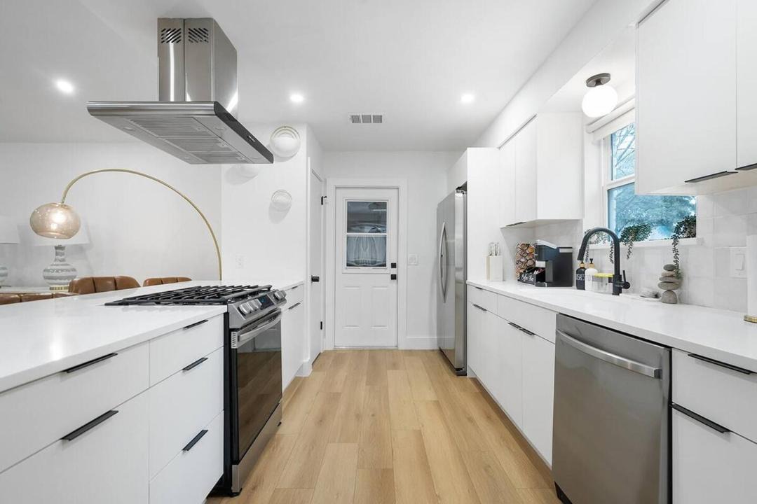 Photo of Kitchen in North Austin Civic Association