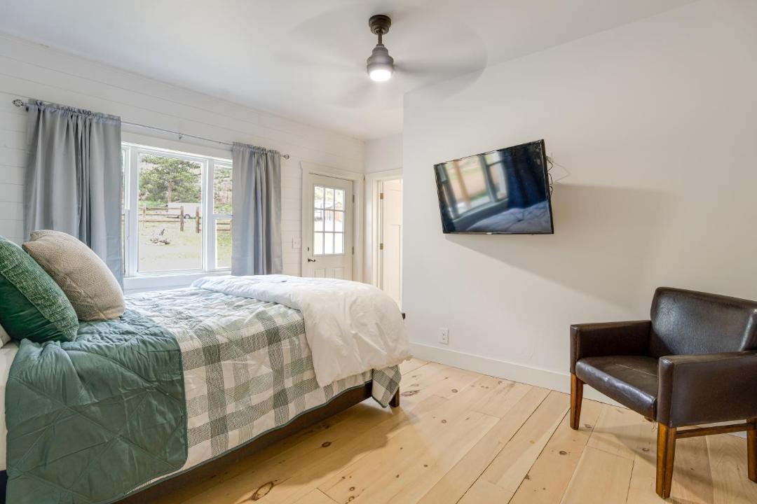 Photo of Bedroom in Florissant