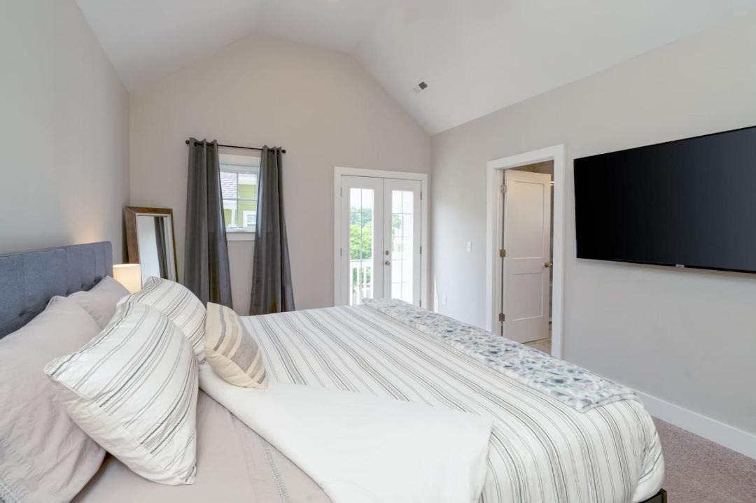 Photo of Bedroom in Lakewood