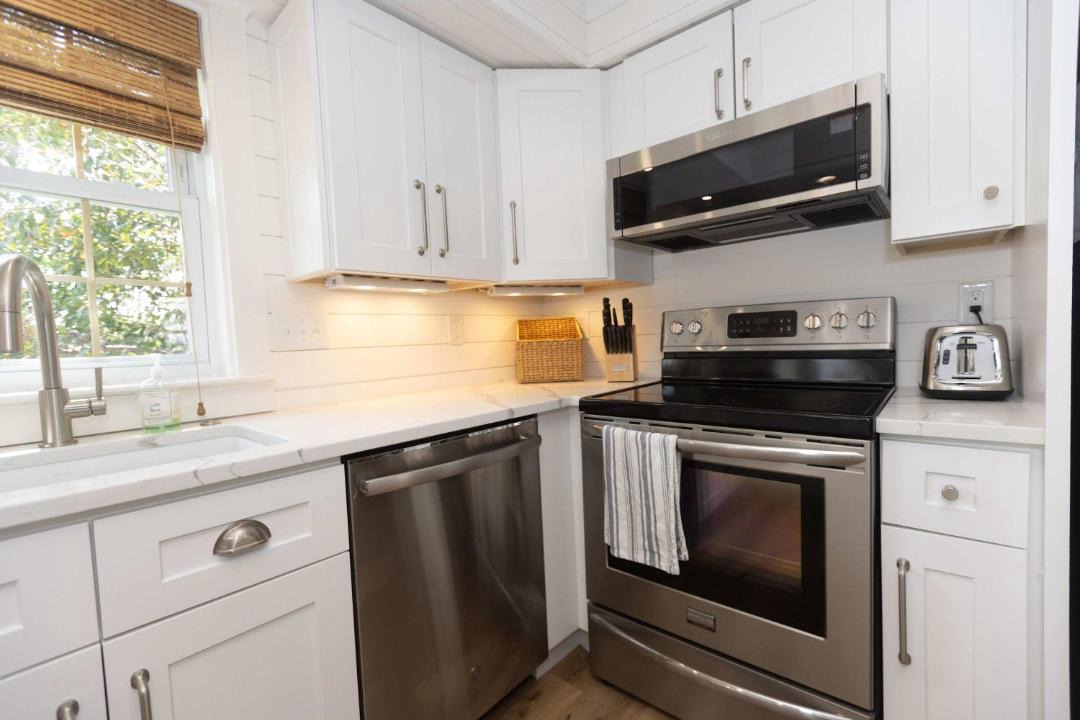 Photo of Kitchen in Fontana-on-Geneva Lake