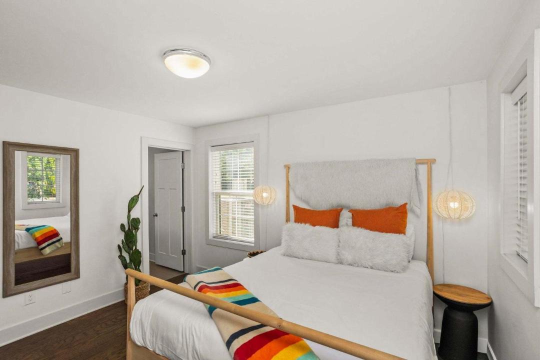 Photo of Bedroom in Historic Waverly