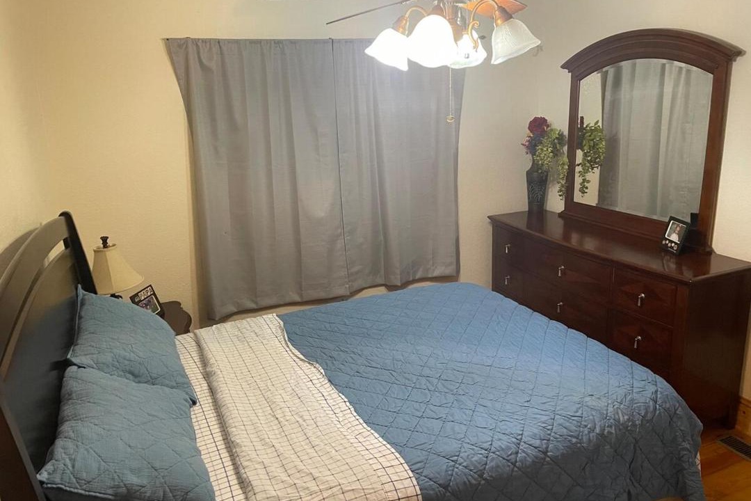 Photo of Bedroom in Dunlap