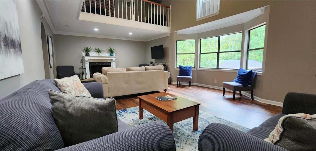 Photo of Livingroom in Flintstone