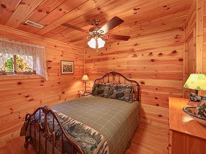 Photo of Bedroom in Gatlinburg - Pigeon Forge
