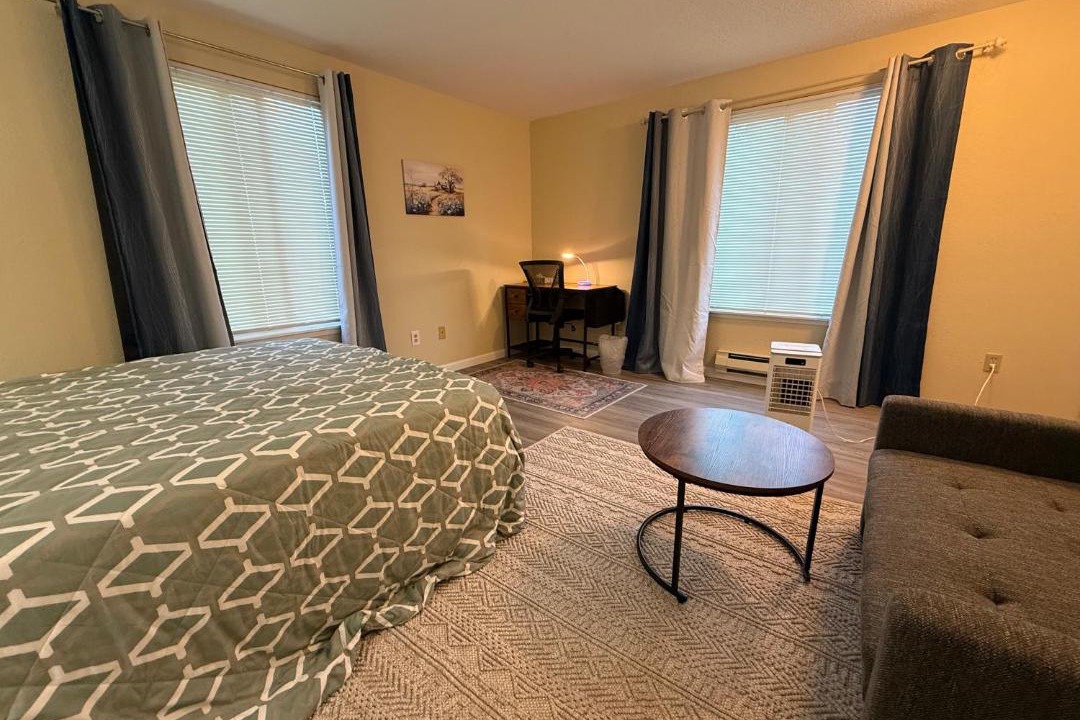 Photo of Bedroom in University District